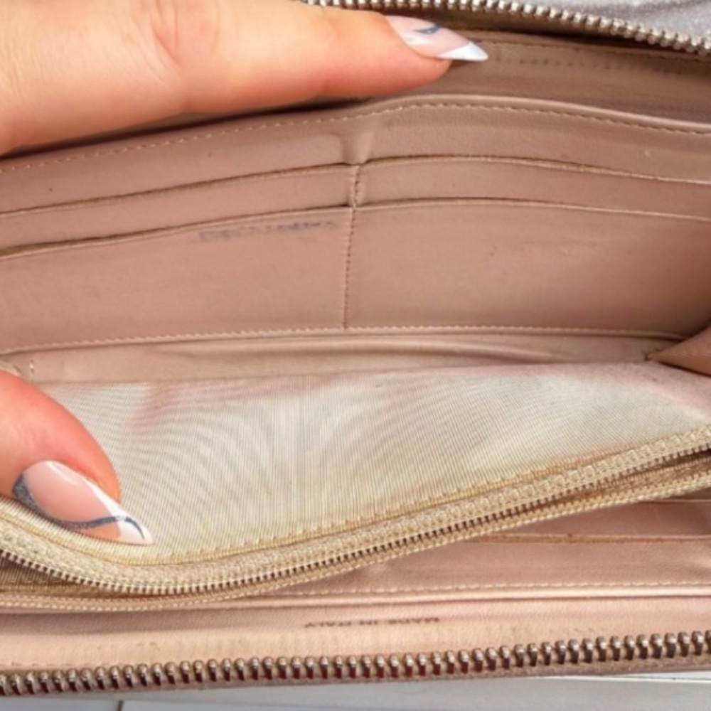 Chanel Pink Taupe Quilted Zip Around Wallet Lambskin COA Authenticated & Dusty - Picture 11 of 13